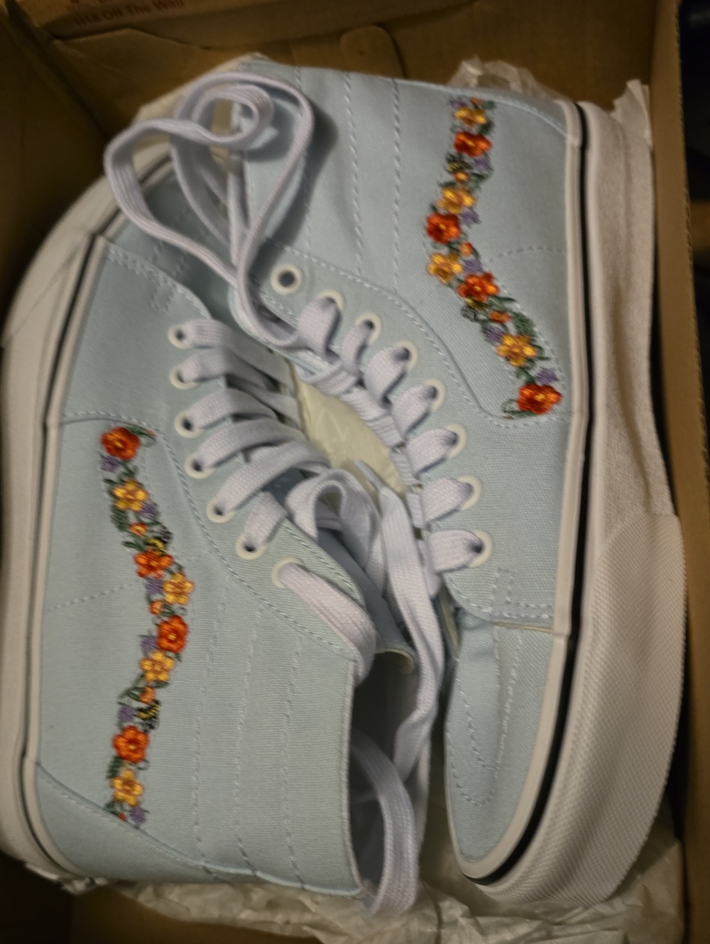NWT nib Vans Light Blue High-Top Sneakers  Embroidered Floral Ladies 7.5